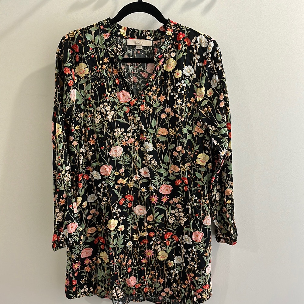 Black floral long sleeve Loft dress size SMALL